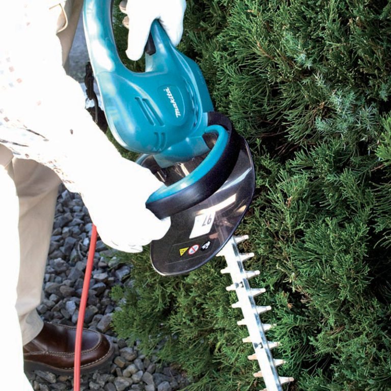 52 cm (20-1/2″) 400 W Hedge Trimmer - Image 2