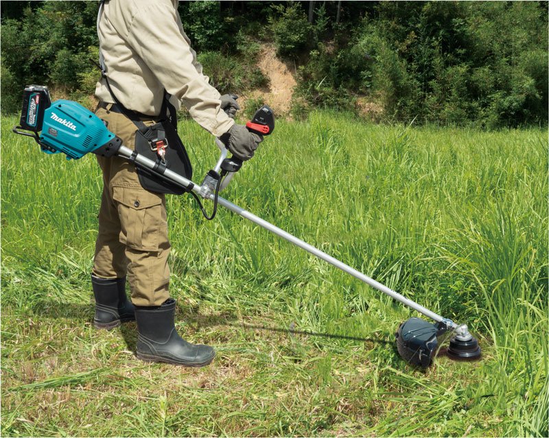 40Vmax XGT BL AFT Cordless Grass Trimmer, Bike Handle - Image 2