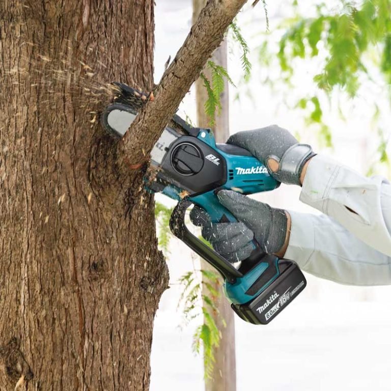 18V LXT BL Cordless 100 mm (4″) Pruning Saw - Image 2