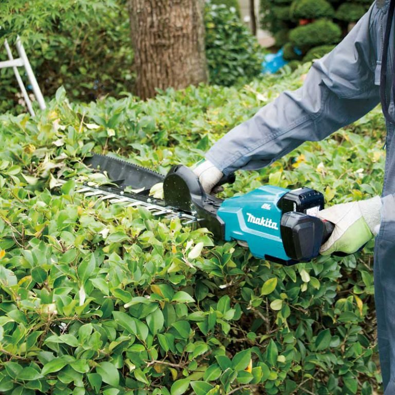 18V LXT BL Brushless Cordless 75 cm (29-1/2″) Hedge Trimmer - Image 2