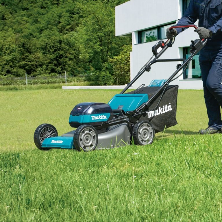 40Vmax XGT BL Cordless 53 cm (21″) Self-Propelled Lawn Mower - Image 2
