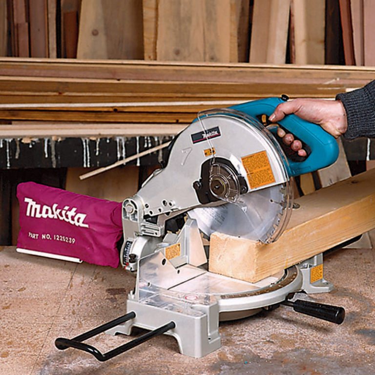 260 mm (10-1/4″) 1,650 W Compound Miter Saw - Image 2